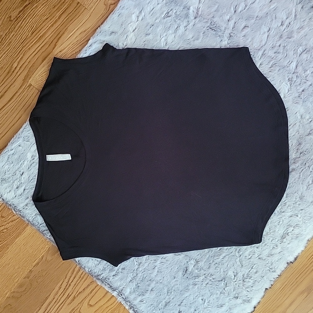 Athleta Black Short Sleeve Shirt, Women's Size Small, Excellent Condition!